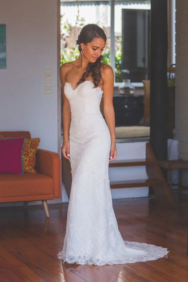 Vestido de novia de sirena sin tirantes, escote corazón, encaje y apliques